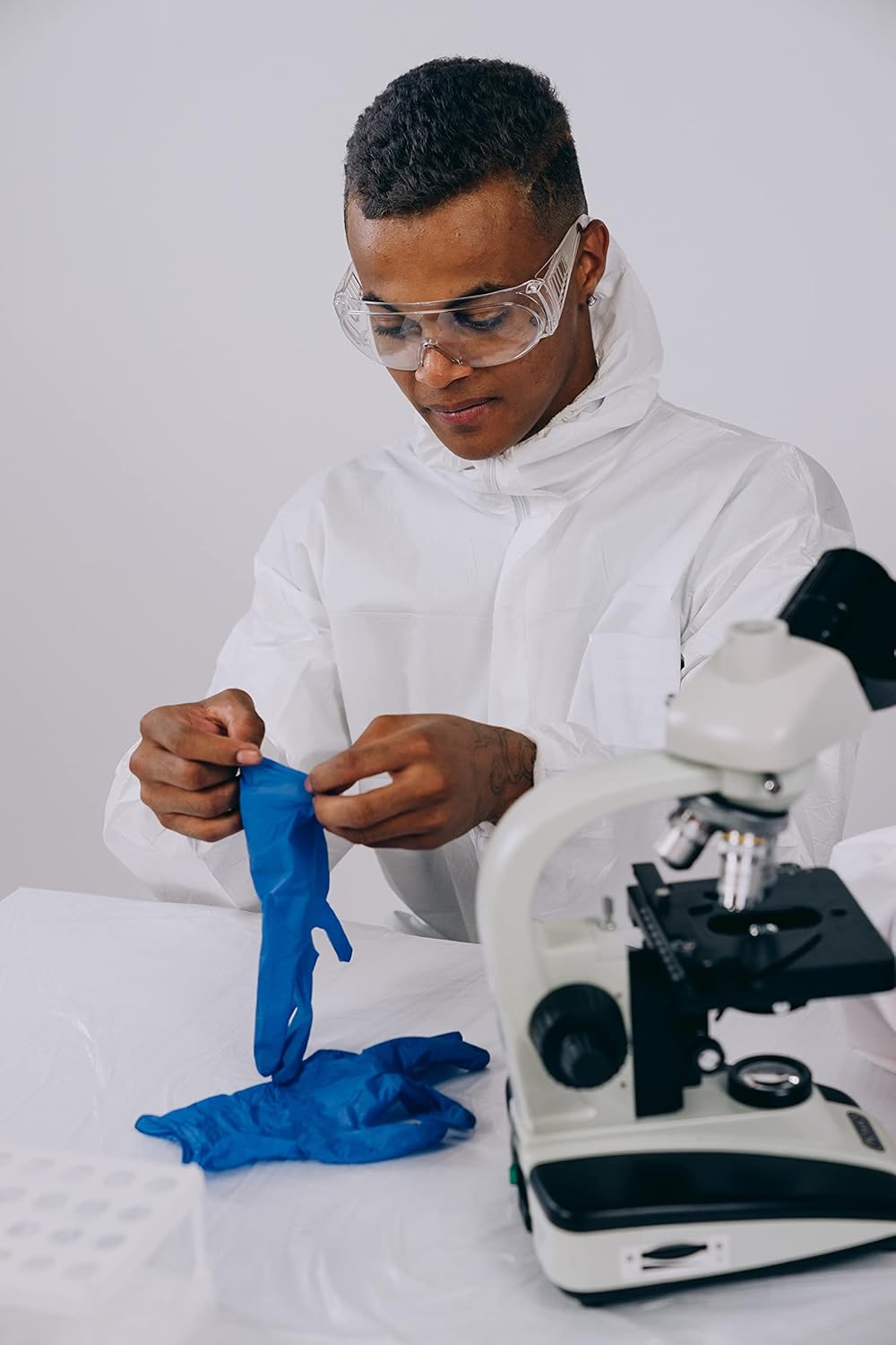 Inspire Nitrile Exam Gloves - 4.5 Mil Cobalt Blue Powder-Free Disposable Gloves for Medical, Dental & EMT Use