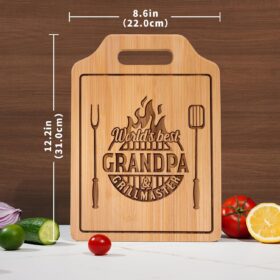 AceThrills Grill Master Bamboo Cutting Board - Engraved Gift for Grandpa, Best Grandpa Birthday & Father's Day Present, Kitchen Serving & Chopping Board (12.3" x 8.7")
