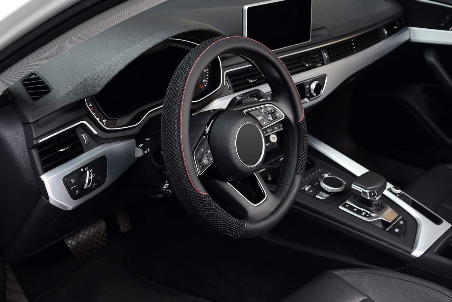 KAFEEK Premium Microfiber Leather Steering Wheel Cover – Universal 15 Inch Breathable, Anti-Slip Grip for All Seasons (Black)