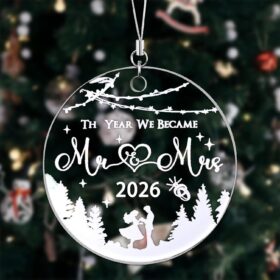 Personalized 2026 Wedding Ornament - Custom Just Married Acrylic Decoration, Unique Engagement, Bridal Shower & Couples Gift