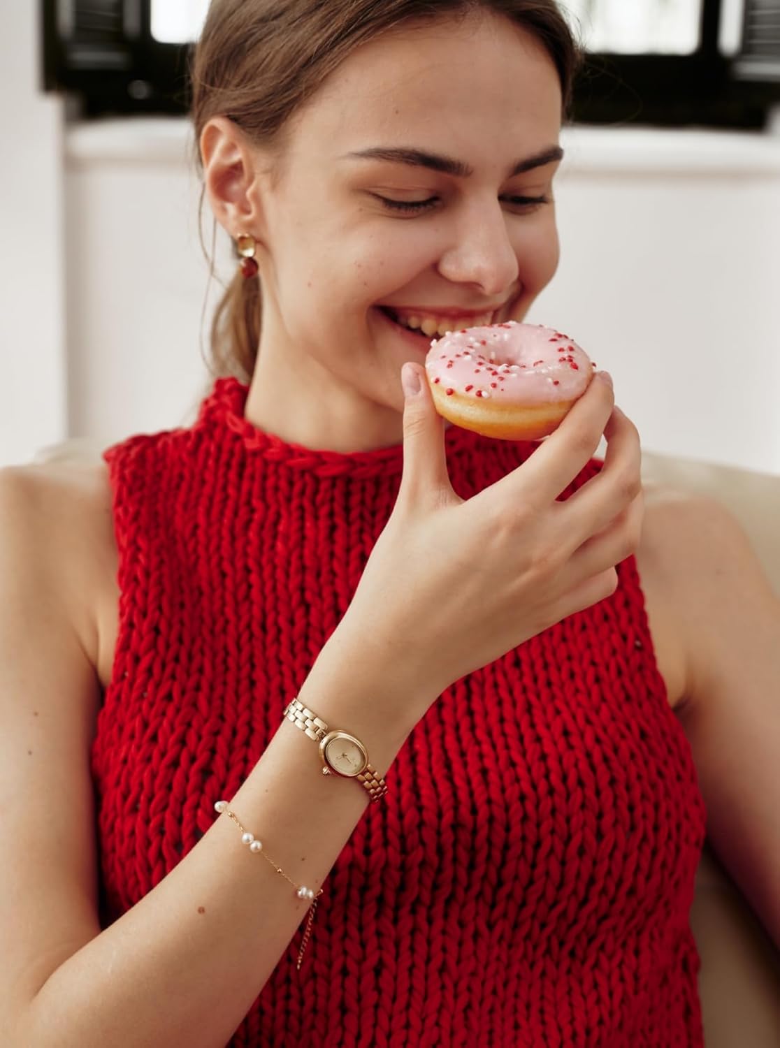 Vintage Gold Watches for Women – Small Oval Bracelet Watch with Dainty Dial, Waterproof Dress Timepiece in Elegant Gift Box
