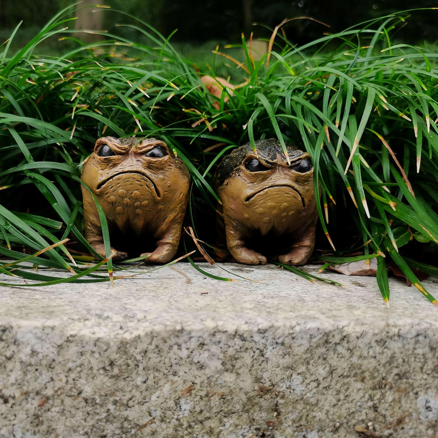Grumpy Toad Garden Statue - Hand-Painted Resin 'Angry Avocado' Sculpture for Indoor & Outdoor Decor
