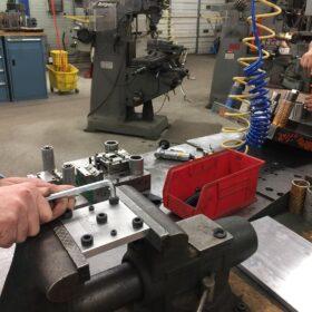 Eklind 10115 Hex-L Key Allen Wrench Set (15-Piece, SAE Inch Sizes 0.050"-3/16") - Industrial Grade Steel Short Arm Hex Keys in Metal Storage Box