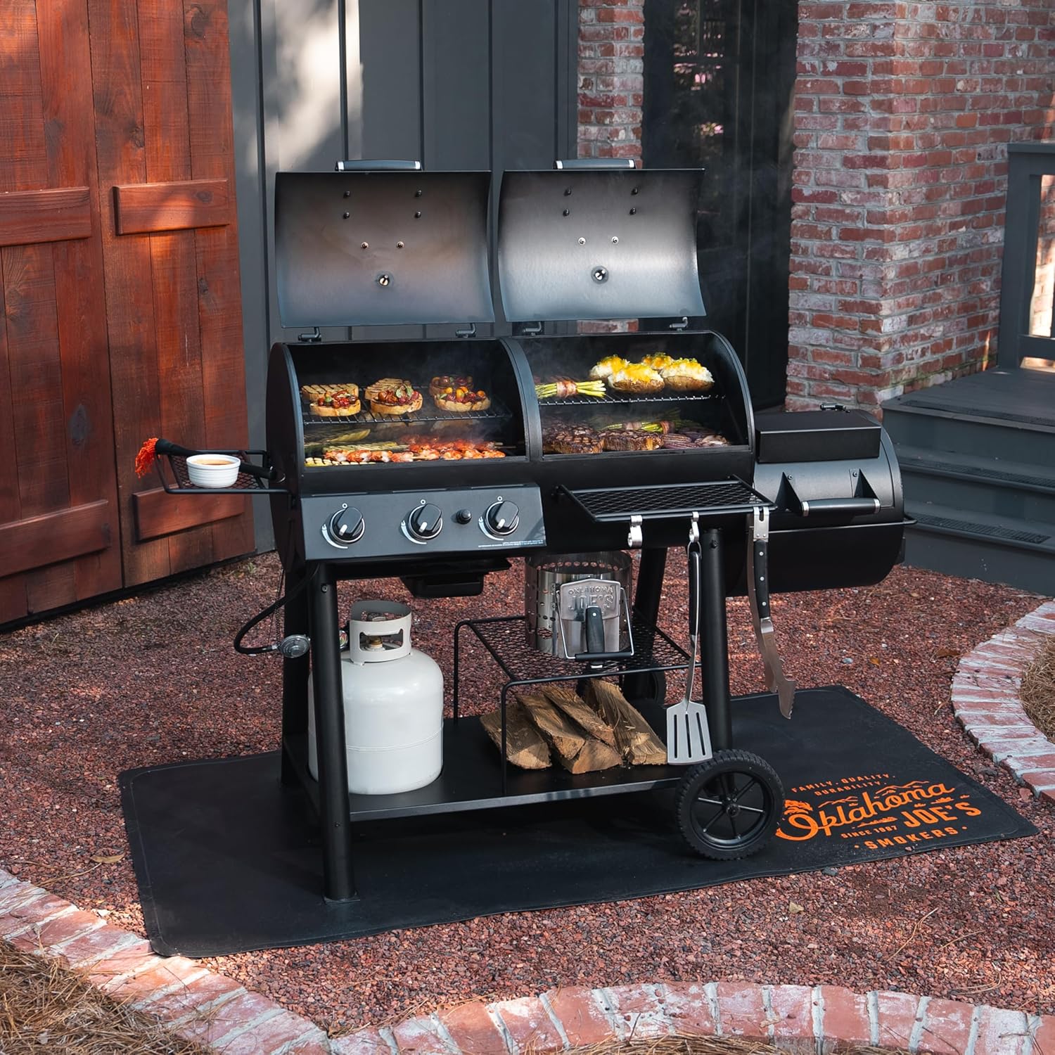 Oklahoma Joe's Canyon Combo 2-in-1 Charcoal & Gas Smoker Grill - 1240 sq. in. Black
