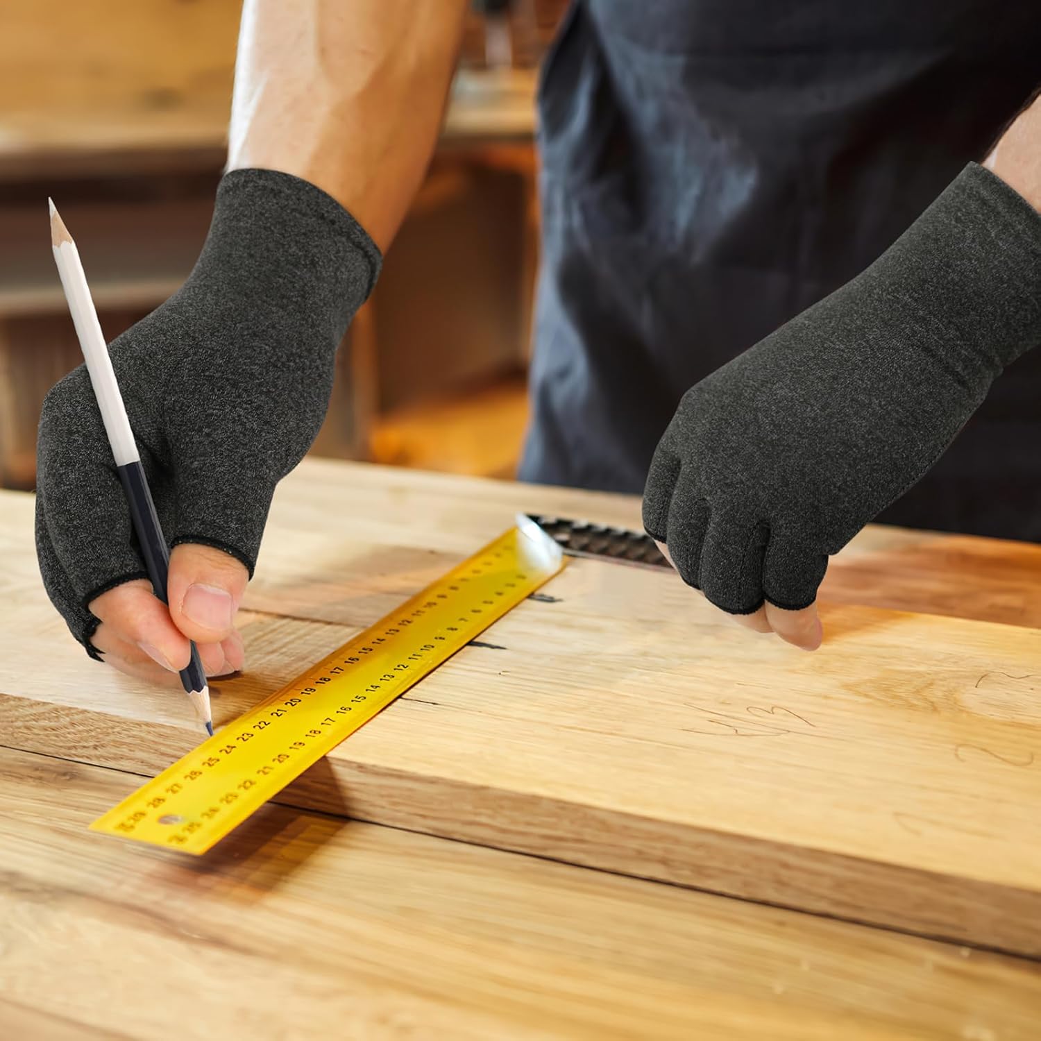 Duerer Arthritis Compression Gloves – Relief for Carpal Tunnel, Rheumatoid Arthritis & Tendonitis – Open Finger Design for Men & Women