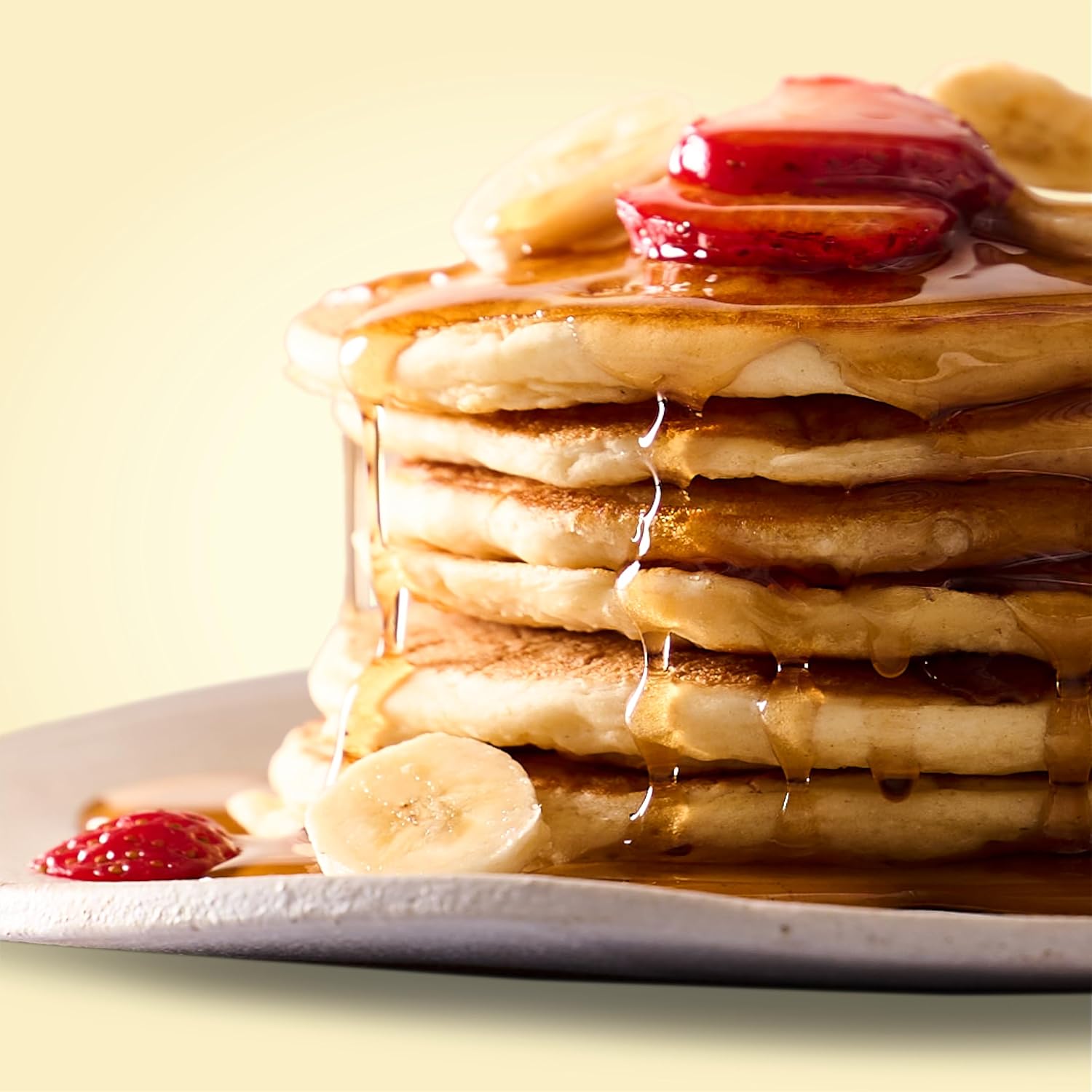 Bob's Red Mill Signature Buttermilk Pancake Mix – 20oz (4 Pack) – Premium, Just-Add-Water Flour Blend for Fluffy Pancakes & Waffles