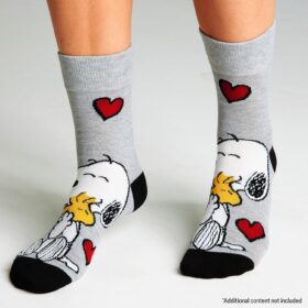 Peananuts Snoopy & Woodstock 6-Pair Women's Novelty Crew Socks – Soft, Breathable Gift Set for Fans (Fits Shoe Size 4-9)