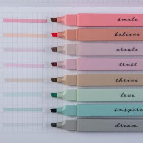 DIVERSEBEE Bible Highlighters - 8 Pack No Bleed & Quick Dry Soft Chisel Tip Markers, Boho Aesthetic Journaling Supplies for Office, School & Planner Accessories