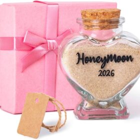 Honeymoon 2026 Sand Keepsake Jar – 40ml Heart Glass Souvenir Bottle with Gift Box – Romantic Wedding, Engagement & Bridal Shower Gift for Couples