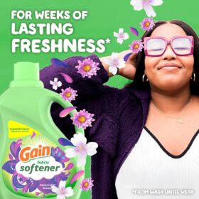 Gain Moonlight Breeze Liquid Fabric Softener & Conditioner – 140 fl oz Bottle (190 Loads) – Infuses Long-Lasting Scent, Reduces Static & Softens Clothes – HE Compatible