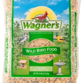 Wagner's 52003 Classic Blend Wild Bird Food – 6 lb Bag of Premium Sunflower Seeds, Millet, Milo & Cracked Corn for Year-Round Feeding
