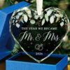HEXMOZ Mr & Mrs 2026 Wedding Ornament - Heart Shaped Glass Christmas Decoration for Newlyweds, Couple Keepsake Gift, Bridal Shower Present with Elegant Gift Box