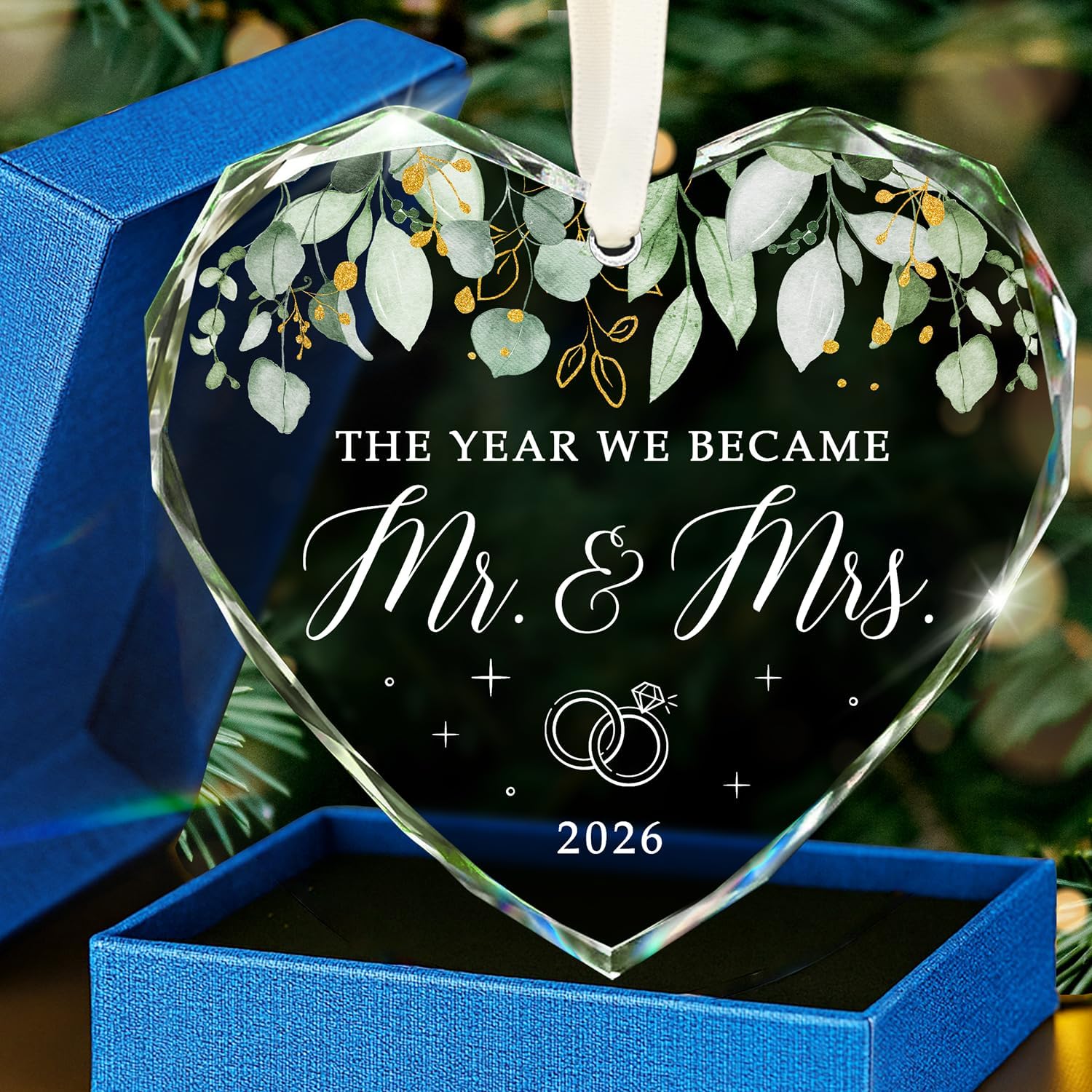 HEXMOZ Mr & Mrs 2026 Wedding Ornament - Heart Shaped Glass Christmas Decoration for Newlyweds, Couple Keepsake Gift, Bridal Shower Present with Elegant Gift Box