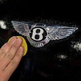 Chemical Guys CLY_400 OG Light Clay Bar - 100g Synthetic detailing Clay for Paint, Glass, and Chrome - Removes Overspray, Rail Dust, and Contaminants