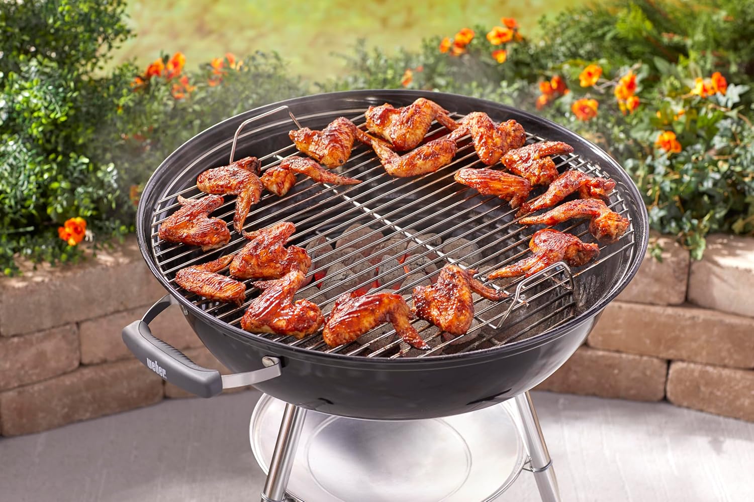 Weber Jumbo Joe Premium 22-Inch Portable Charcoal Grill – Black Outdoor BBQ with 363 Sq In Cooking Area, Porcelain-Enameled Bowl & Airflow Control