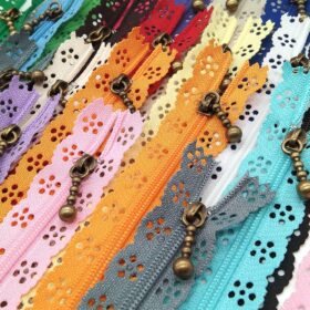LNKA 20-Pack Lace Zippers - 30cm Decorative Nylon Coil Zippers for DIY Sewing, Crafts, Costume & Boutique Accessories (Random Colors)
