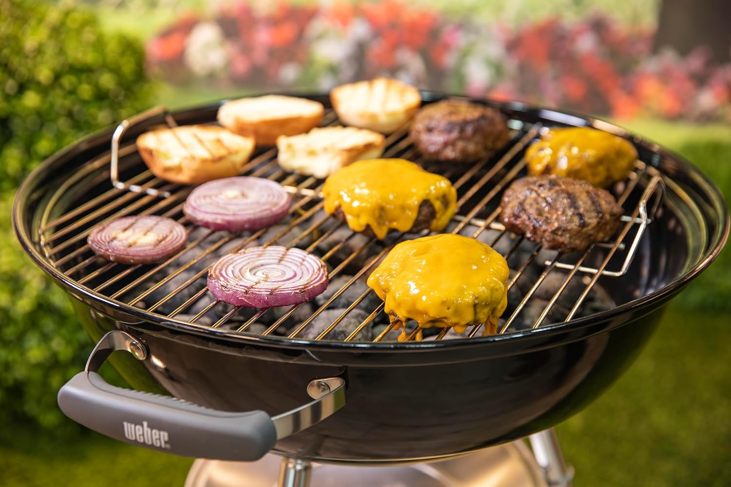 Weber Jumbo Joe Premium 22-Inch Portable Charcoal Grill – Black Outdoor BBQ with 363 Sq In Cooking Area, Porcelain-Enameled Bowl & Airflow Control