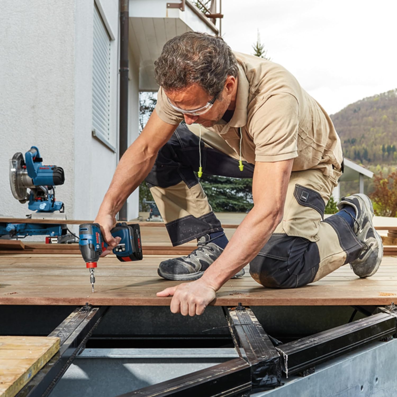 Bosch Professional GDX 18V-210 C Cordless Impact Driver - 210 Nm Max Torque, 3-Speed Settings, Brushless Motor with Bluetooth (Tool Only, Batteries Not Included)