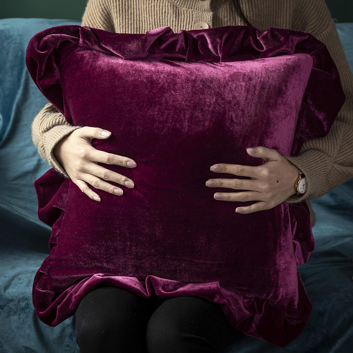 Luxurious Velvet Throw Pillow Cover Set - 18x18 Inch Soft Decorative Cushion Cases for Sofa Bedroom Farmhouse Decor (Amaranth, 2-Pack)