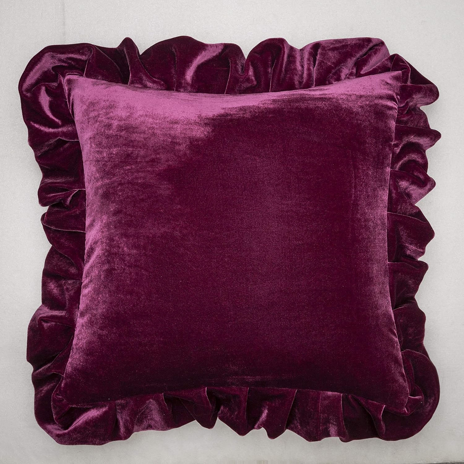 Luxurious Velvet Throw Pillow Cover Set - 18x18 Inch Soft Decorative Cushion Cases for Sofa Bedroom Farmhouse Decor (Amaranth, 2-Pack)